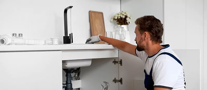 Reliable Bathroom Plumber Services in Roseland, Burlington